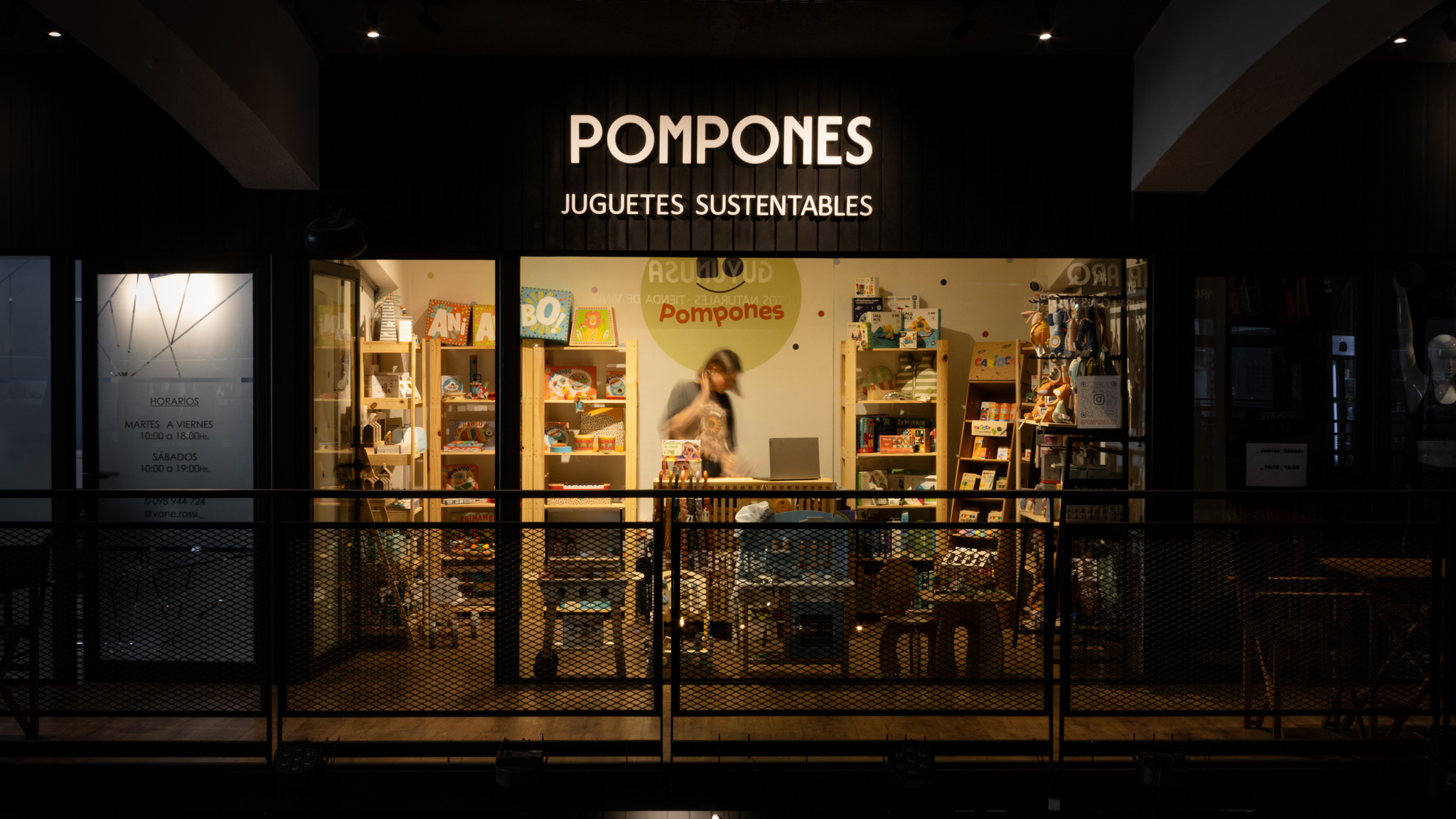 Pompones